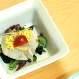 河豚たたきサラダ　カルパッチョ仕立て